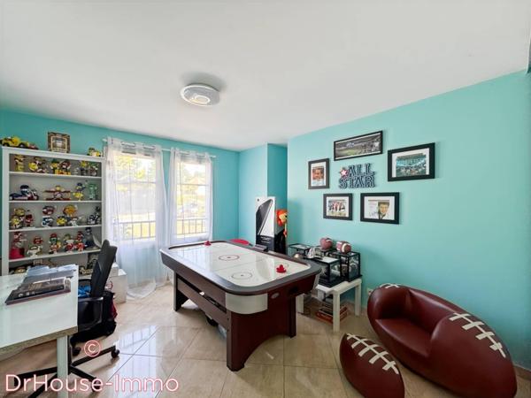 Maison à vendre 7 pièces de 194 m²