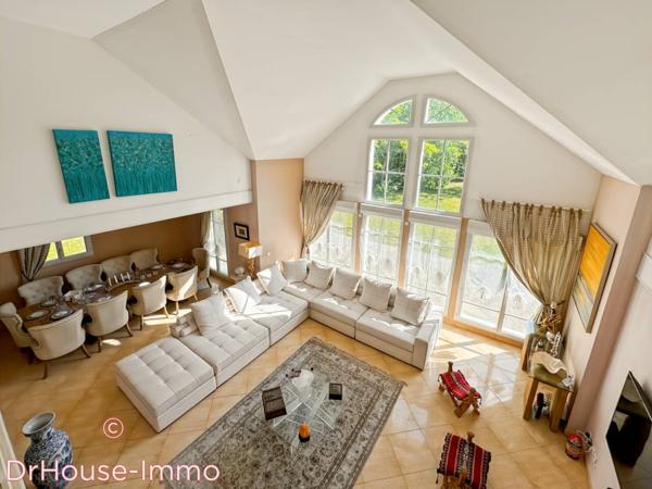 Maison à vendre 7 pièces de 194 m²