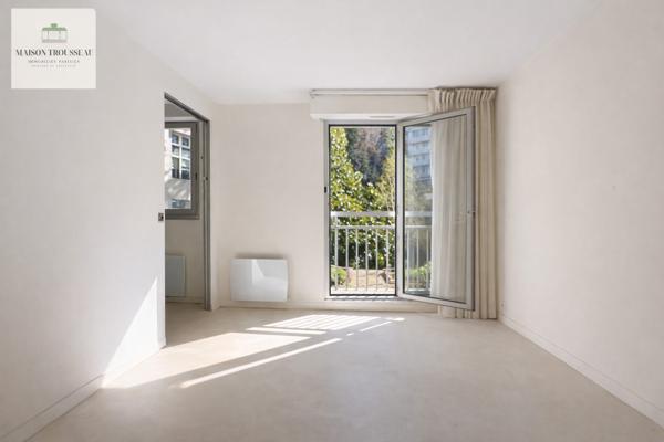 3 pièces lumineux- Buttes-Chaumont.