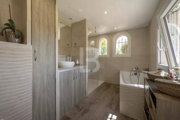 Agréable villa au calme à Opio