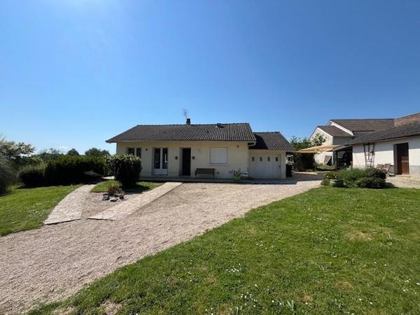 Plain pied avec garage et jardin Vayres