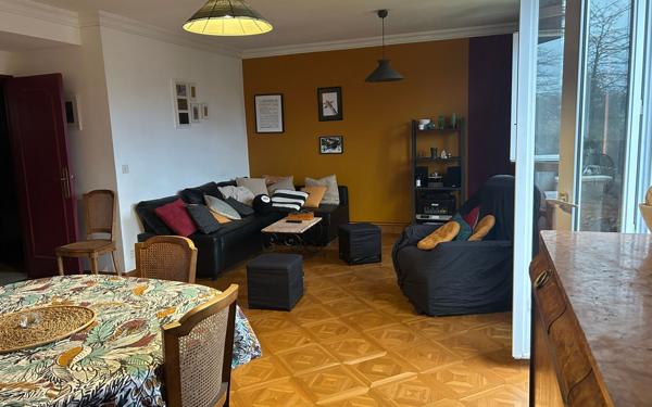 Appartement à vendre    3 pièces • 62 m2 Le Raincy