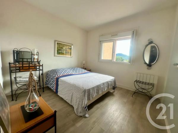 Appartement T2 à vendre  2 pièces - 45 m 2   SIX FOURS LES PLAGES  - 83