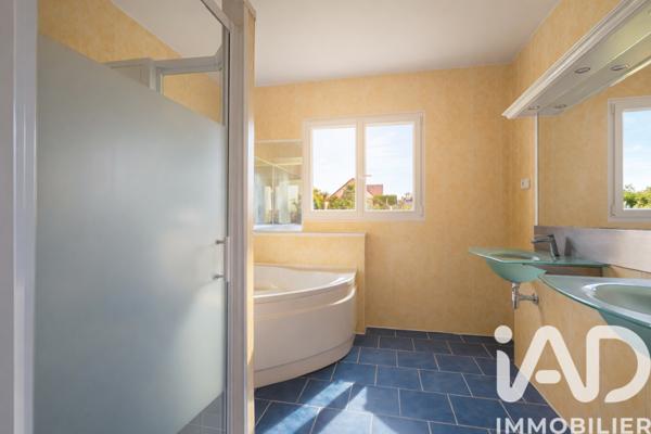 Maison à vendre 7 pièces 300,36 m² Le Grand-Lucé