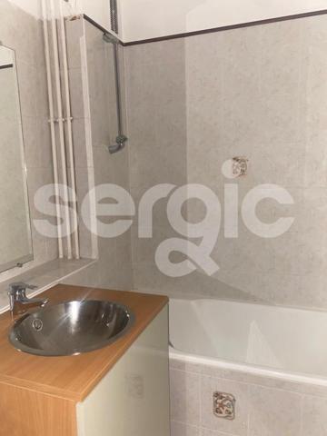 Location 1 Pieces 28 60200 Compiegne 43 0218 01 0008