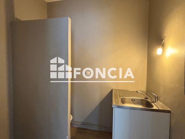 Location Local commercial 1 pièce 53 m² - 61 BD P V COUTURIER (APP) Goussainville 95190