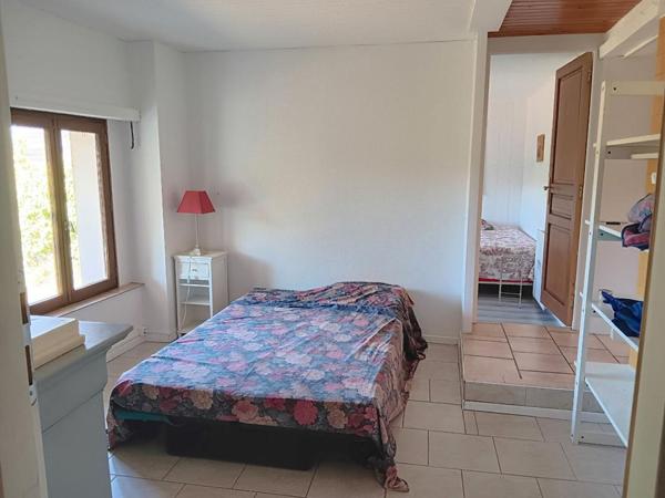 Cahors 46000 grande maison familiale 4 chambres, jardin et piscine