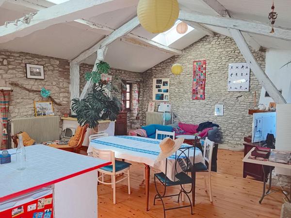 Cahors 46000 grande maison familiale 4 chambres, jardin et piscine