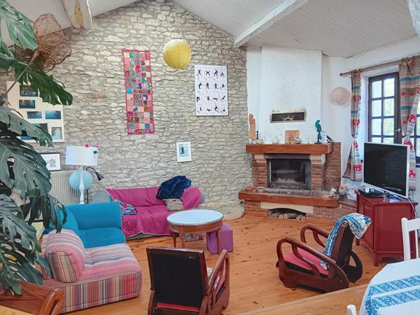 Cahors 46000 grande maison familiale 4 chambres, jardin et piscine