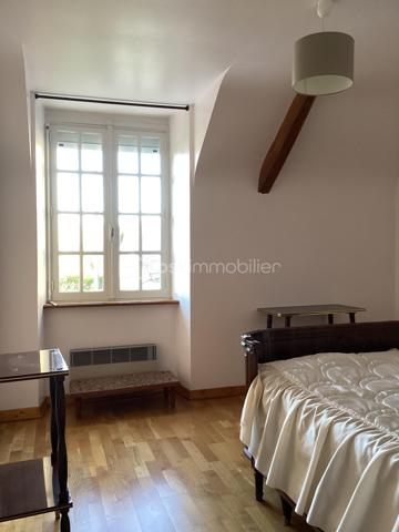 Maison en pierre de 85 m²
