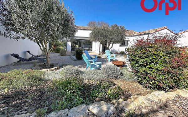 Maison à vendre    4 pièces •  Saint-Vincent-sur-Jard
