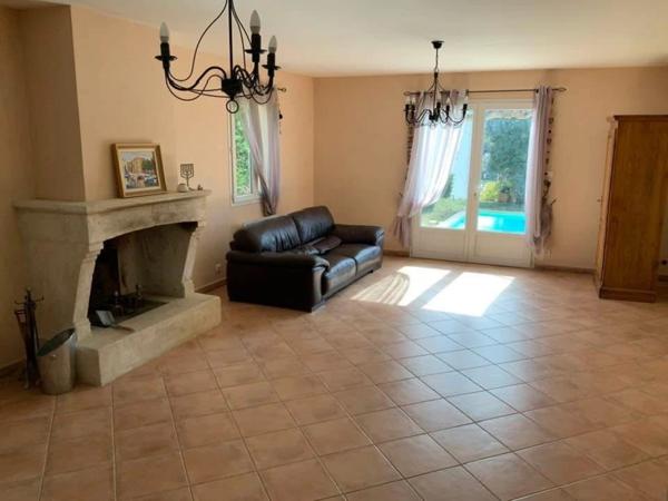 Dpt Bouches du Rhône (13), à vendre maison P5 - Terrain de 630