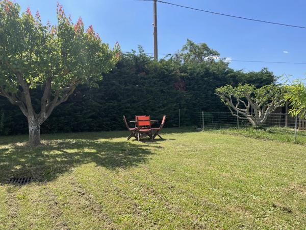 Maison à vendre 7 pièces MEYREUIL (13)