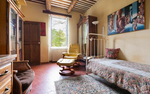 Maison à vendre    7 pièces • 182 m2 Manosque