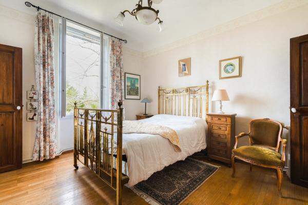 Maison à vendre    7 pièces • 182 m2 Manosque