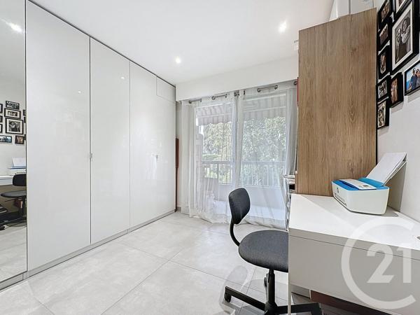 Appartement F4 à vendre  4 pièces - 72,60 m2 ANTIBES - 06