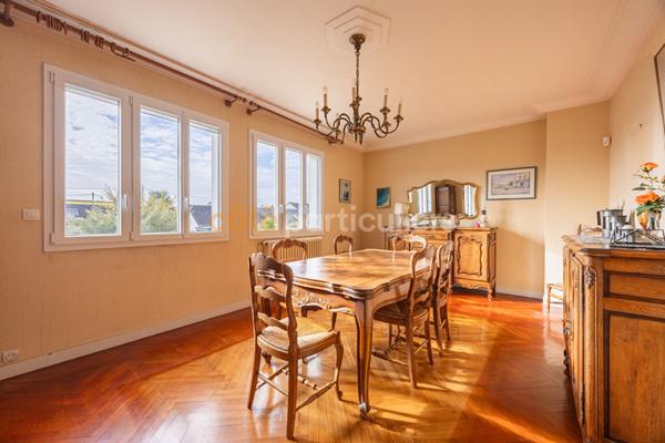 Vente Maison150 m² - 9 Pièces - REZE (44400)