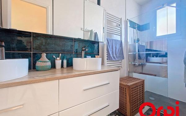 Maison à vendre    7 pièces •  Toulon