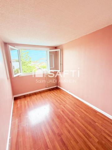 Dernier étage, lumineux, cadre vert, calme