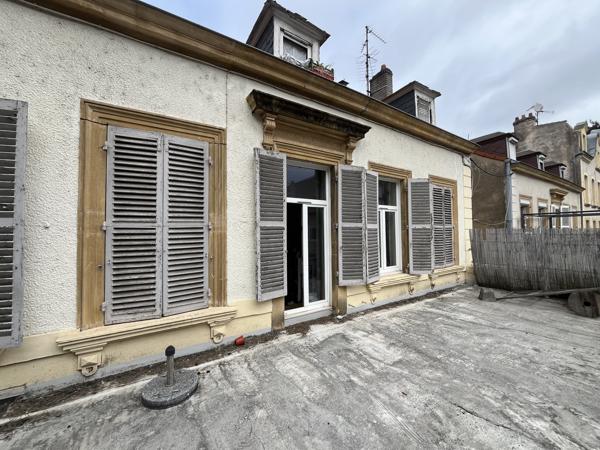 Metz (57000) A VENDRE - Rue du 20EME Corps Américain - 2 immeubles