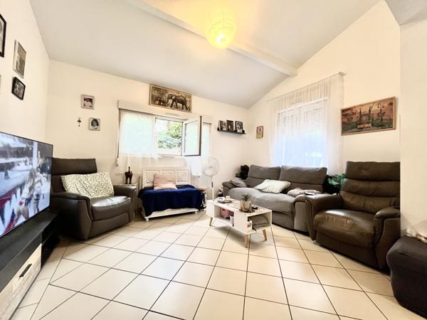 Metz (57000) A VENDRE - Rue du 20EME Corps Américain - 2 immeubles