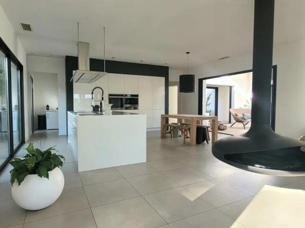 villa saint jean de vedas 165 m² avec vue et sans vis à vis