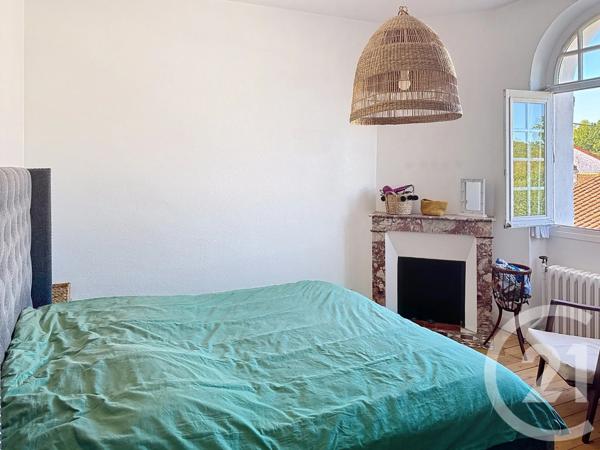 Maison à vendre  5 pièces - 133 m 2   GOND PONTOUVRE  - 16
