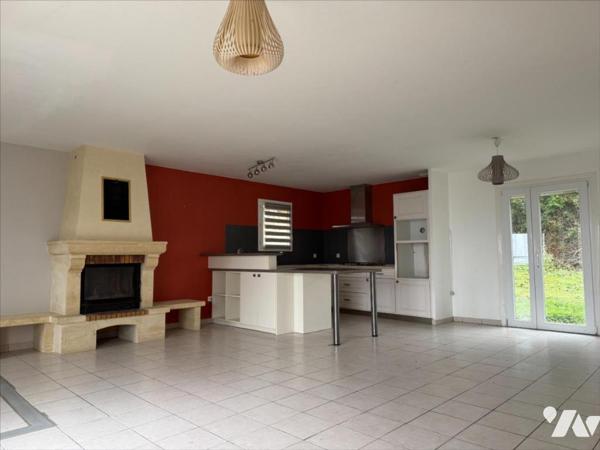 IDEALEMENT SITUEE, VILLA AVEC VUE DOMINANTE