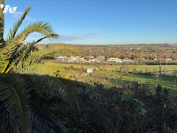 IDEALEMENT SITUEE, VILLA AVEC VUE DOMINANTE