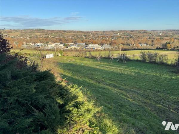 IDEALEMENT SITUEE, VILLA AVEC VUE DOMINANTE