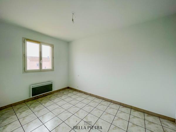 Marseillan (34340) Appartement 5 pièces de 100m² avec jardin et garage