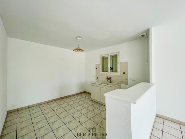 Marseillan (34340) Appartement 5 pièces de 100m² avec jardin et garage