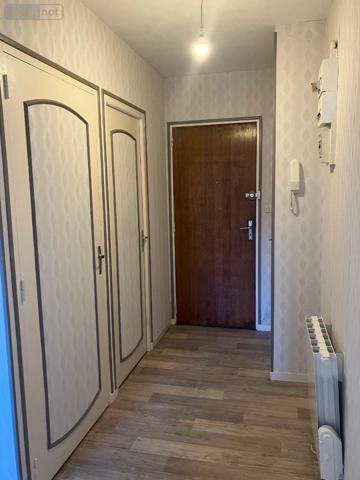 Appartement à louer à Avranches dans la Manche (50300), ref : 12547/270