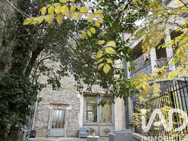 Immeuble à vendre 385 m² Pépieux