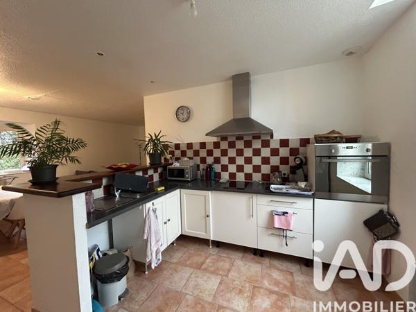 Immeuble à vendre 385 m² Pépieux