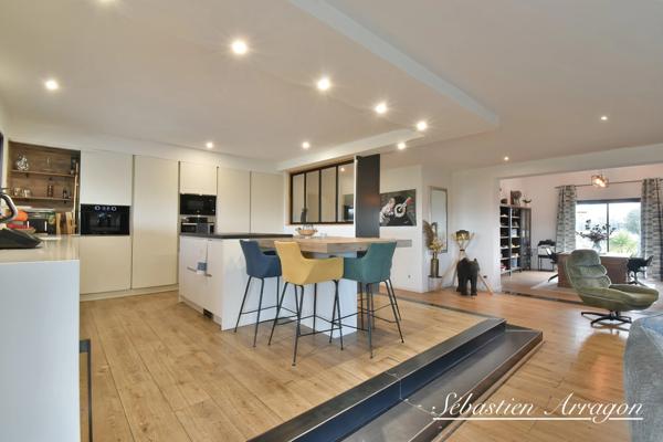 Villa contemporaine d’architecte avec piscine Art de vivre à la campagne, en Lot-et-Garonne- GRANGES SUR LOT (47)