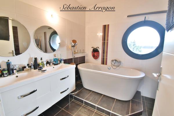 Villa contemporaine d’architecte avec piscine Art de vivre à la campagne, en Lot-et-Garonne- GRANGES SUR LOT (47)