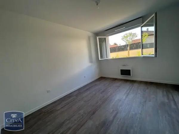 Appartement à louer 2 pièces 39.5m² Clermont-Ferrand (63100)