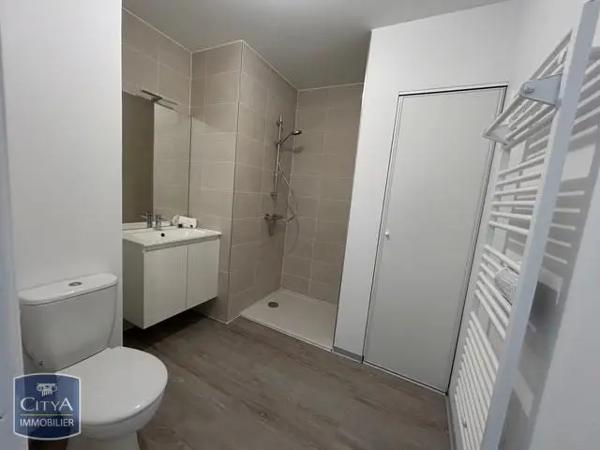 Appartement à louer 2 pièces 39.5m² Clermont-Ferrand (63100)
