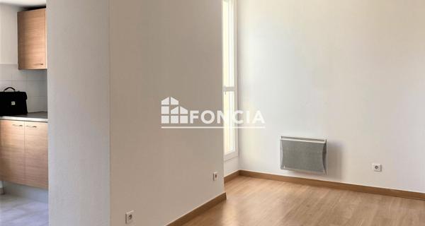 Location Studio 25 m² - Montélimar 26200