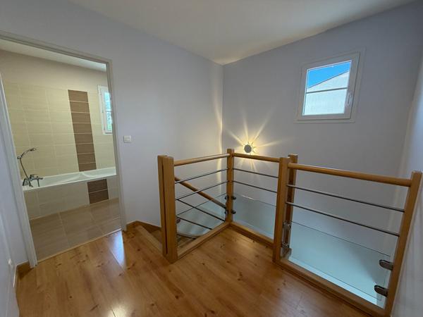 17200 ROYAN ROYAN - Maison à louer F5 - 101m²