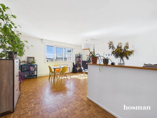 Spécial investisseurs - Beau T4 de 88,42m2 avec garage - étage élevé avec une vue dégagée - Quartier Jean Macé - Lyon 7ème