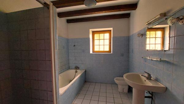 Guiche (64520) Guiche - Maison ancienne en deux logements