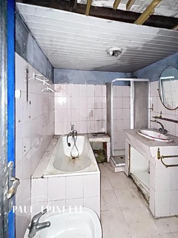 Maison à rénover 110 m2 sur terrain 2000m2 constructible