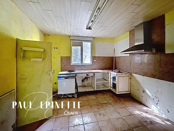 Maison à rénover 110 m2 sur terrain 2000m2 constructible