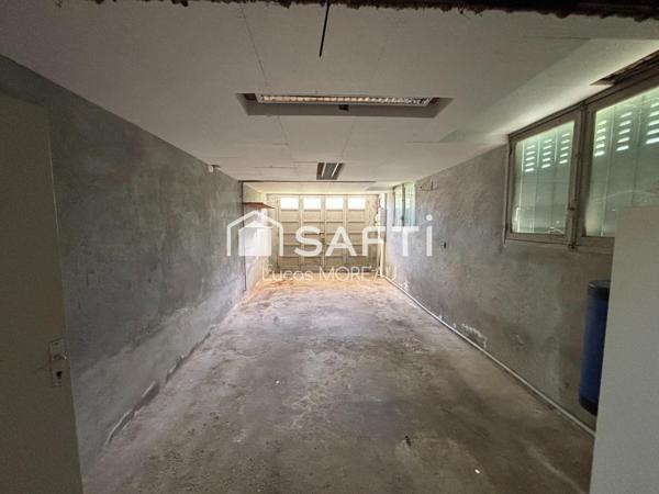 Maison de 180m2 avec garage et 2000m2 de jardin clôturé