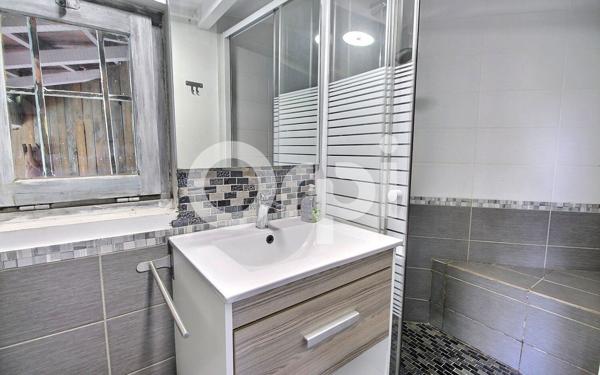 Maison à vendre    5 pièces • 92,15 m2 Marseille 15