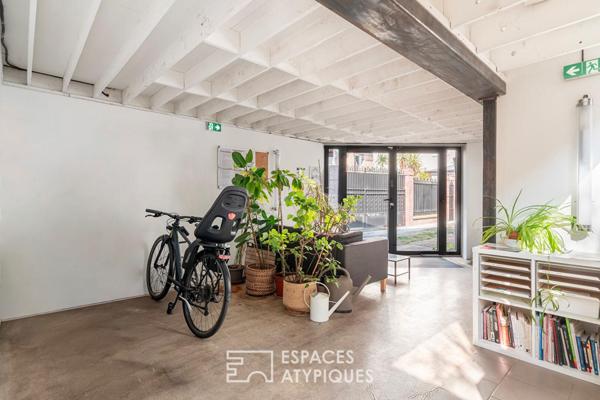 Ancien hangar réhabilité avec jardin intérieur sur le Plateau de Saint-Maurice