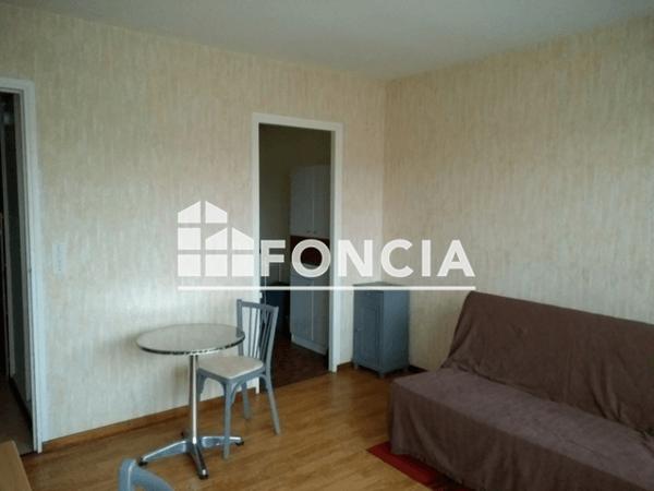 Location Studio meublé 27.66 m² - RES.LAFONTAINE Cahors 46000