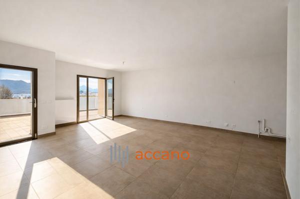 Appartement à vendre, 4 pièces - Annecy 74000